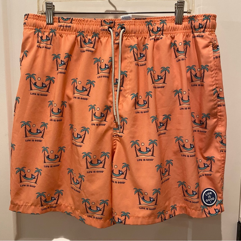 Life is‎ Good Men’s Swimsuit.  Size XL.  Inside Lining. Waist 17”.  Inseam 6”